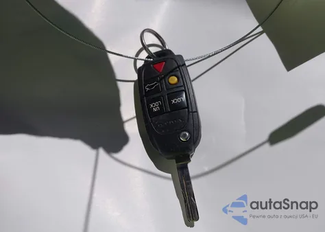 2009 Volvo S60 2.5T/2.5T Special Edition from USA, damaged, VIN YV1RS592892737820